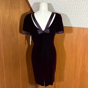 Pepell Vintage Deep Plum Velvet Bow Back Dress Petite 8 1990s New with Tags.